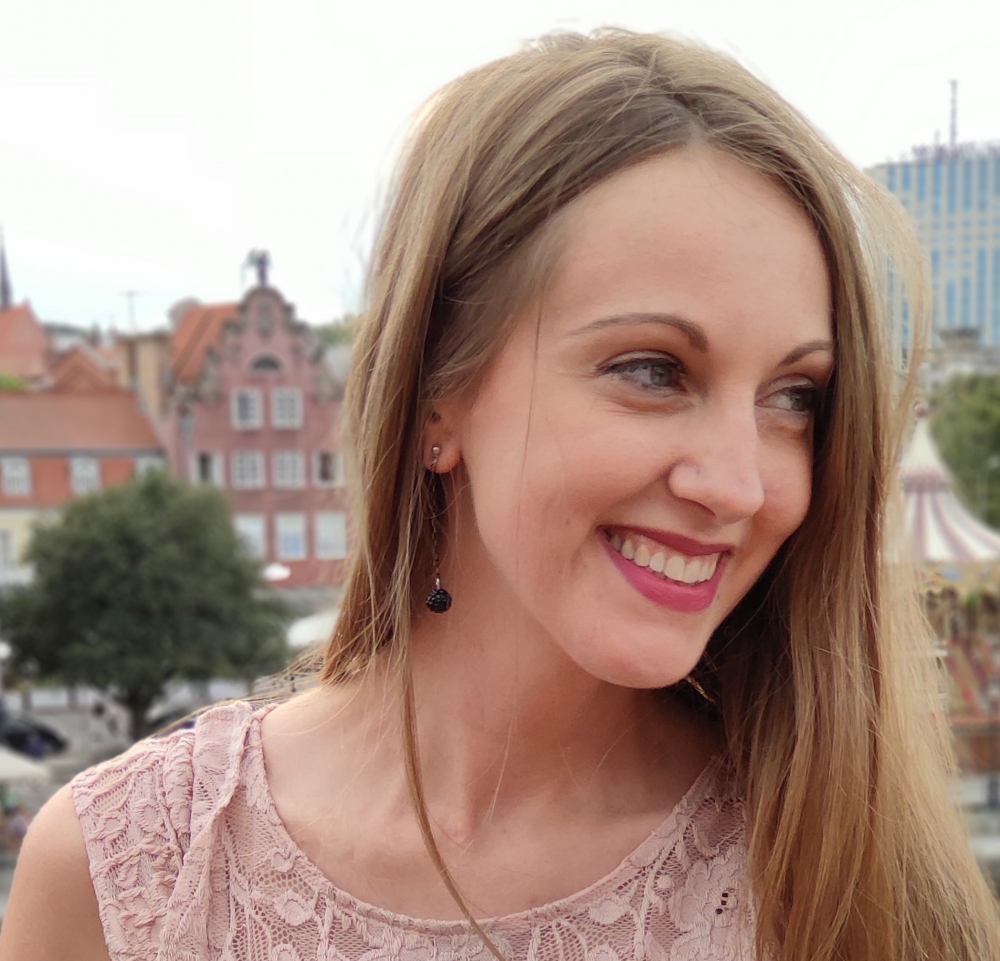 dr Monika Mioduchowska