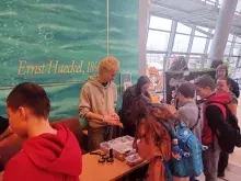 Stanowisko warsztatowe podczas „Nocy Biologów”