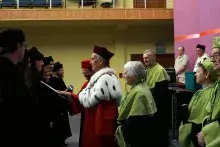 W trakcie inauguracji odbyły się promocje habilitacyjne i doktorskie, a także wręczenie nagród Rektora UG pracownikom Wydziału.