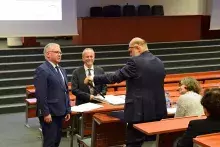 50 doktorów