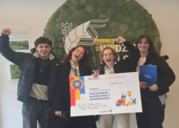 Sukces studentów SKN Bakterioza z Katedry Mikrobiologii