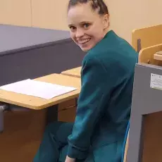 doktorantka podczas obrony