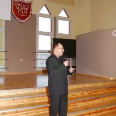 13.01.2010r, II LO w Słupsku, wykłady: prof. UG, dr hab. E. Jurkowlaniec-Kopeć - "Tajemnice snu", dr D. Jakubas - "Wpływ zmian klimatu na ptaki", dr K. Burkiewicz - "Zegary biologiczne" - Pan Dyrektor uroczyście otwiera mini-sesję naukową