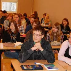 13.01.2010r, II LO w Słupsku, wykłady: prof. UG, dr hab. E. Jurkowlaniec-Kopeć - "Tajemnice snu", dr D. Jakubas - "Wpływ zmian klimatu na ptaki", dr K. Burkiewicz - "Zegary biologiczne" - Na pierwszym planie laureat Tegorocznych Eliminacji Okręgowych Olimpiady Biologicznej, Rafał Białek, uczeń I klasy II LO w Słupsku