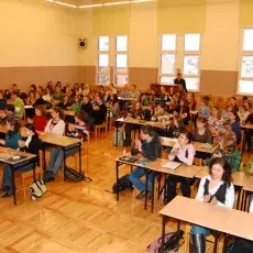13.01.2010r, II LO w Słupsku, wykłady: prof. UG, dr hab. E. Jurkowlaniec-Kopeć - "Tajemnice snu", dr D. Jakubas - "Wpływ zmian klimatu na ptaki", dr K. Burkiewicz - "Zegary biologiczne" - Dziękowano nam oklaskami
