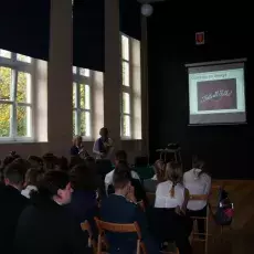 16.10.2013r, II LO w Gdyni, wykład dr Ewy Piotrowskiej - "Co nam "siedzi" w genach? - podstawy genetyki człowieka" fot. Sylwia Westphal