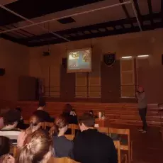 04.12.2013r, II LO w Słupsku, wykład dr Piotra Cubera - "Mieszkańcy i goście naszych ogrodów i domów" oraz dr Wojciecha Glaca - "Neurobiologia miłości" fot. Warcisław Machura, Sylwia Skocelas
