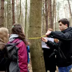 Współpraca Studenckiego Koła Naukowego Botanicznego "Zioło" z Kołem Biologicznym "Hydra"