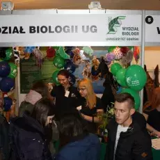 Stoisko Wydziału Biologii na Targach Akademia 2015 - poniedziałek, II zmiana