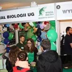 Stoisko Wydziału Biologii na Targach Akademia 2015 - wtorek, I zmiana