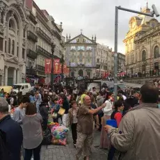 Noc świętojańska w Porto - młotkowanie