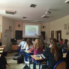 X LO w Gdyni, wykład dr Wojciecha Glaca - "Dopalacze - fakty i mity"  