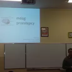 V LO w Gańsku, wykład dr Wojciecha Glaca - "Mózg przestępcy"