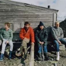 Przed chatą, Spitsbergen